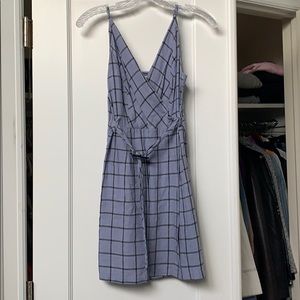 Super cute flowy mini dress!!